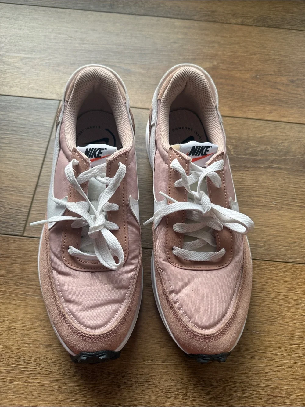 Nike Women's Dusty Pink Low-Top Sneakers Size 8.5